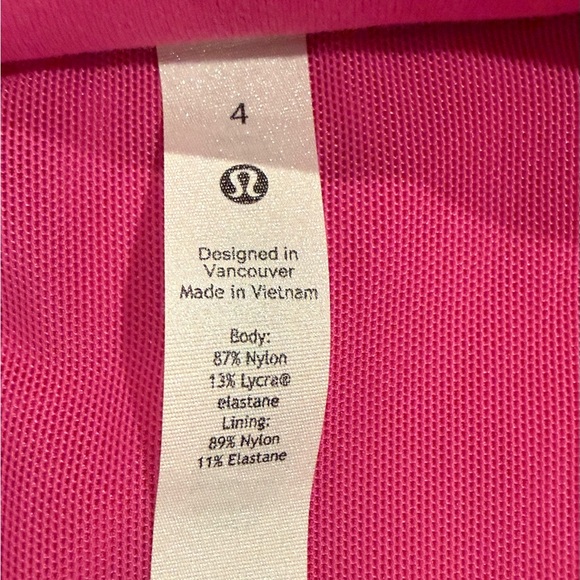 *PRE-OWNED* lululemon Women's Size 4 Define Jacket Nulu - Picture 4 of 11